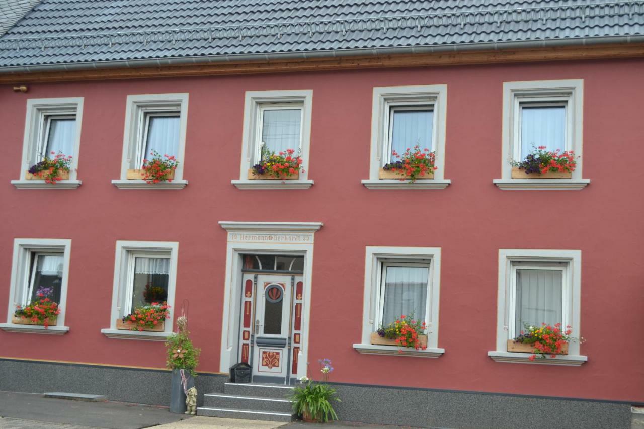 Pension - Hierzer Herborn  Экстерьер фото